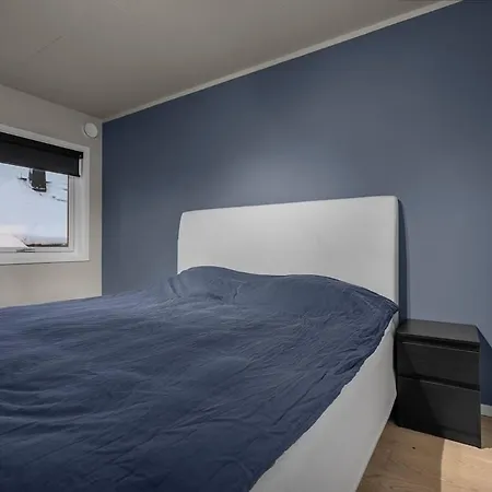Center - Renovated 2-bedroom Lägenhet